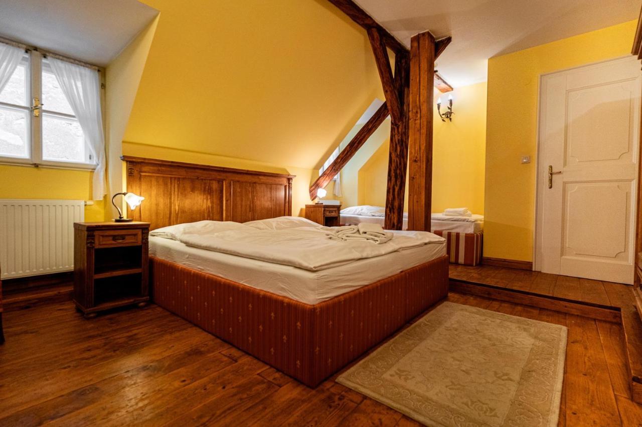 Penzion Cosmopolitan Ii. Banská Štiavnica Extérieur photo