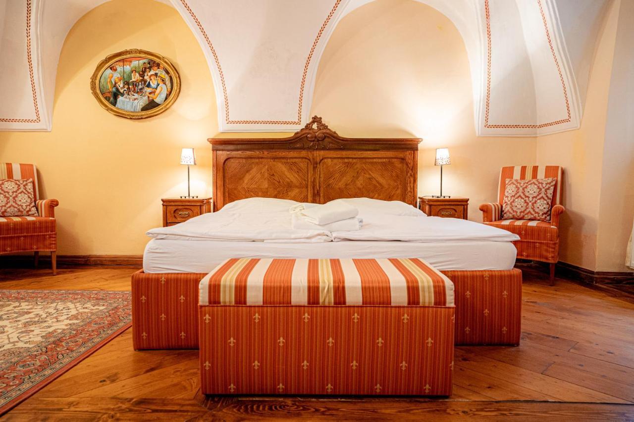 Penzion Cosmopolitan Ii. Banská Štiavnica Chambre photo