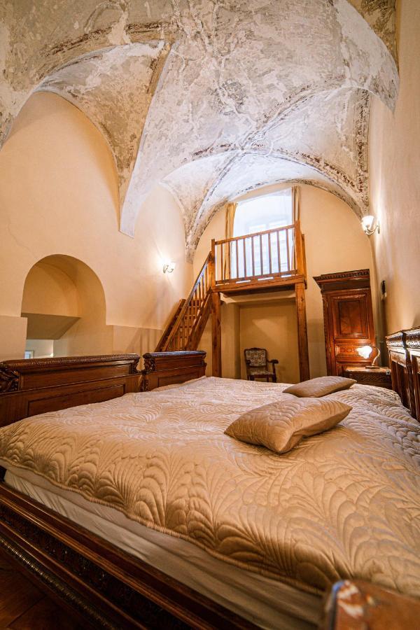 Penzion Cosmopolitan Ii. Banská Štiavnica Extérieur photo