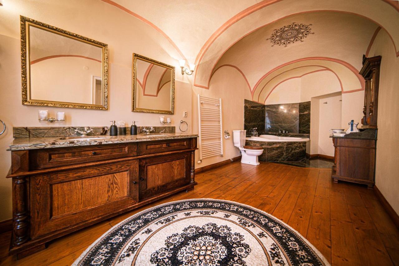 Penzion Cosmopolitan Ii. Banská Štiavnica Extérieur photo