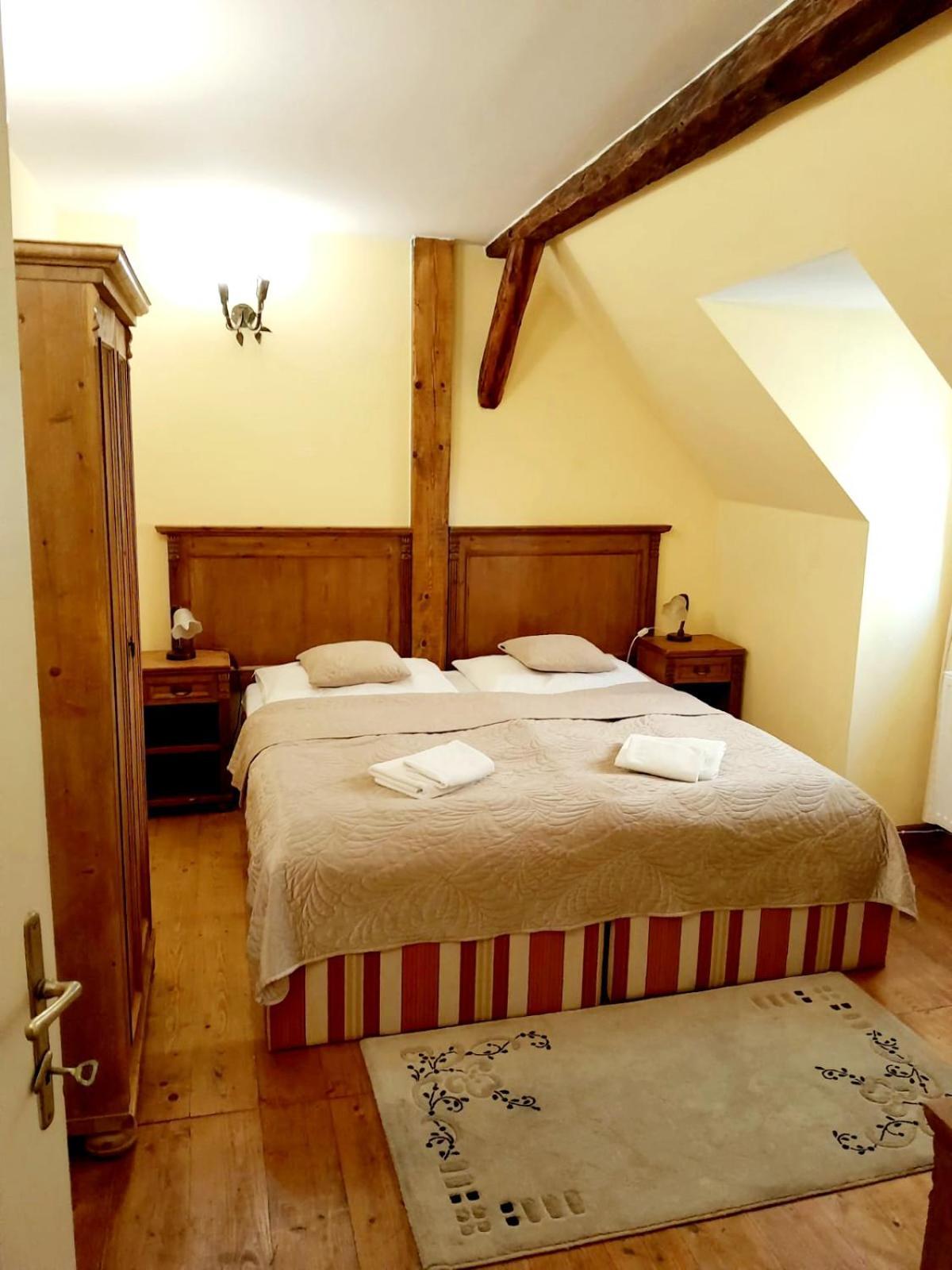 Penzion Cosmopolitan Ii. Banská Štiavnica Extérieur photo