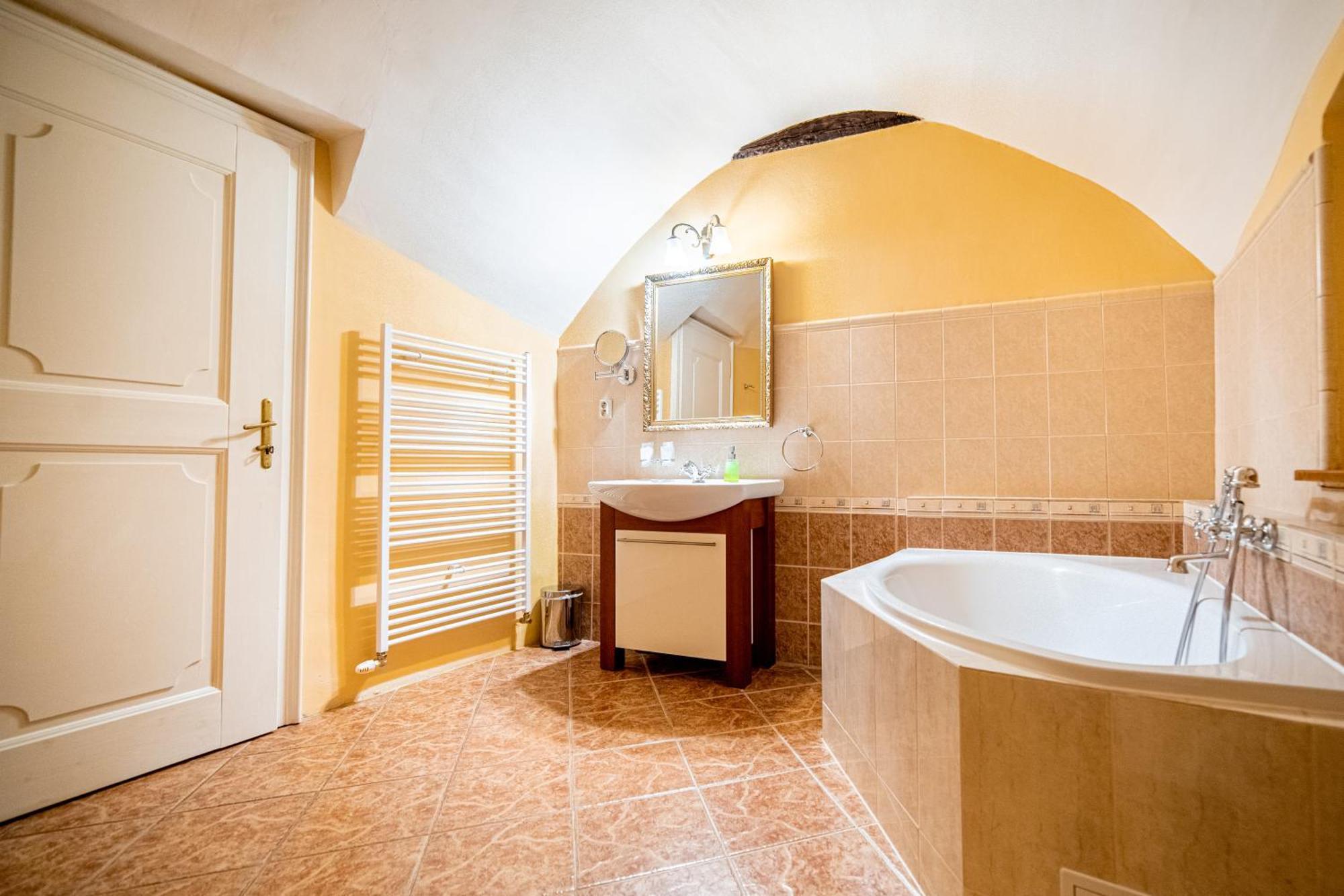 Penzion Cosmopolitan Ii. Banská Štiavnica Chambre photo