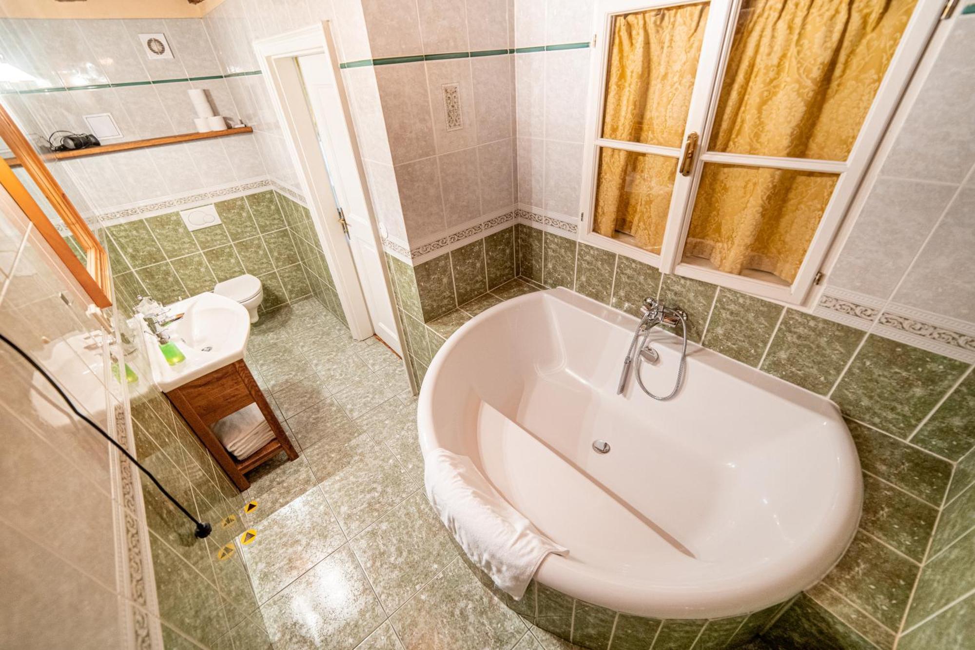Penzion Cosmopolitan Ii. Banská Štiavnica Chambre photo