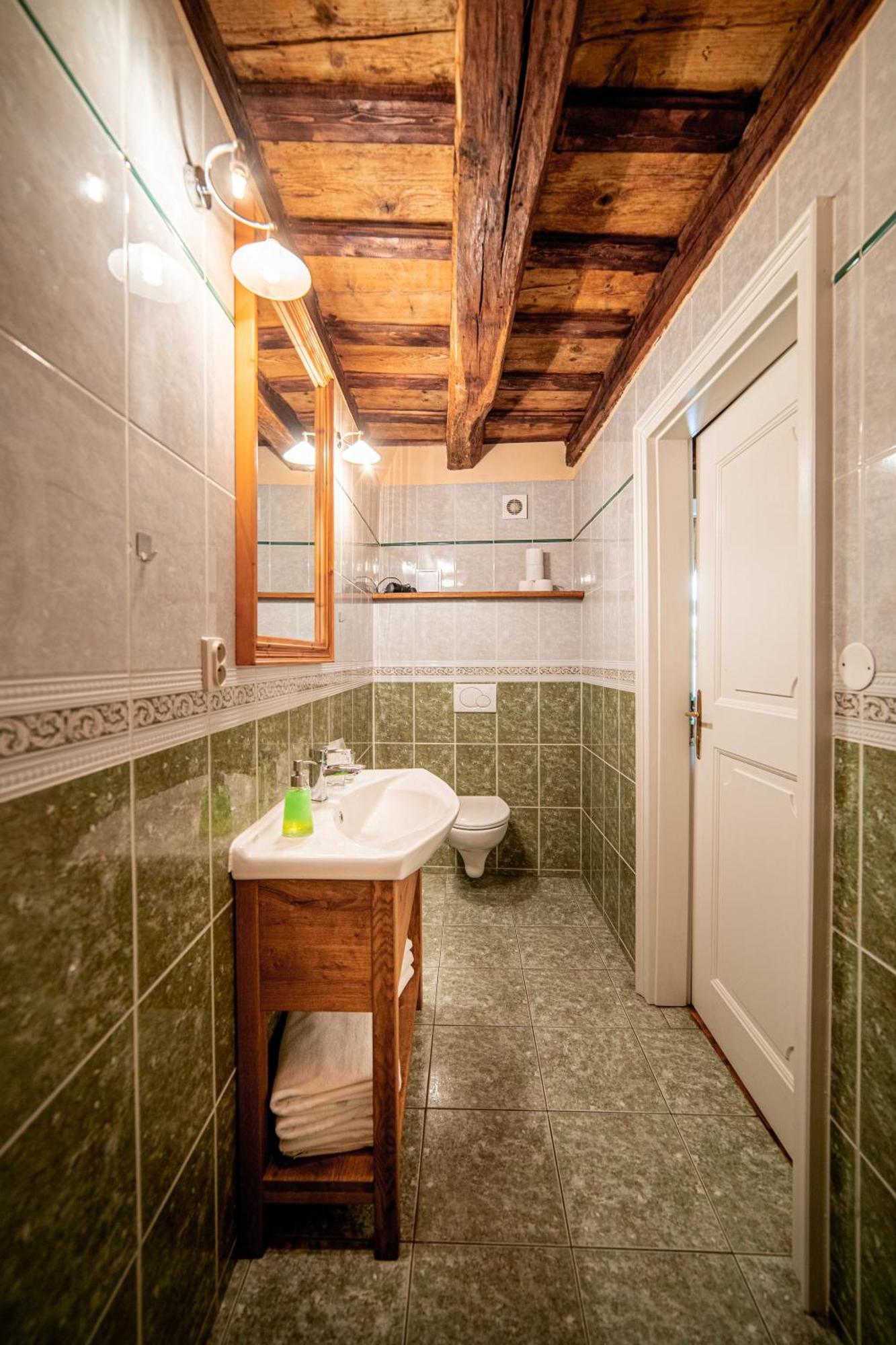 Penzion Cosmopolitan Ii. Banská Štiavnica Chambre photo