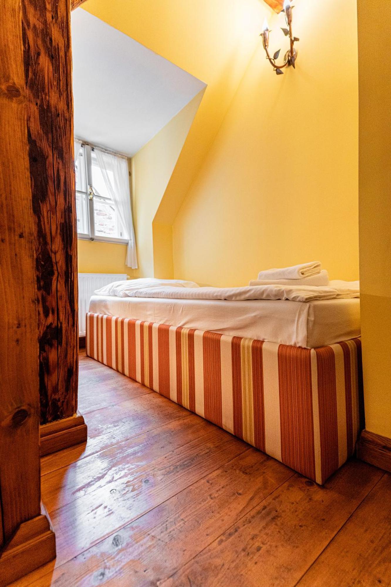 Penzion Cosmopolitan Ii. Banská Štiavnica Chambre photo
